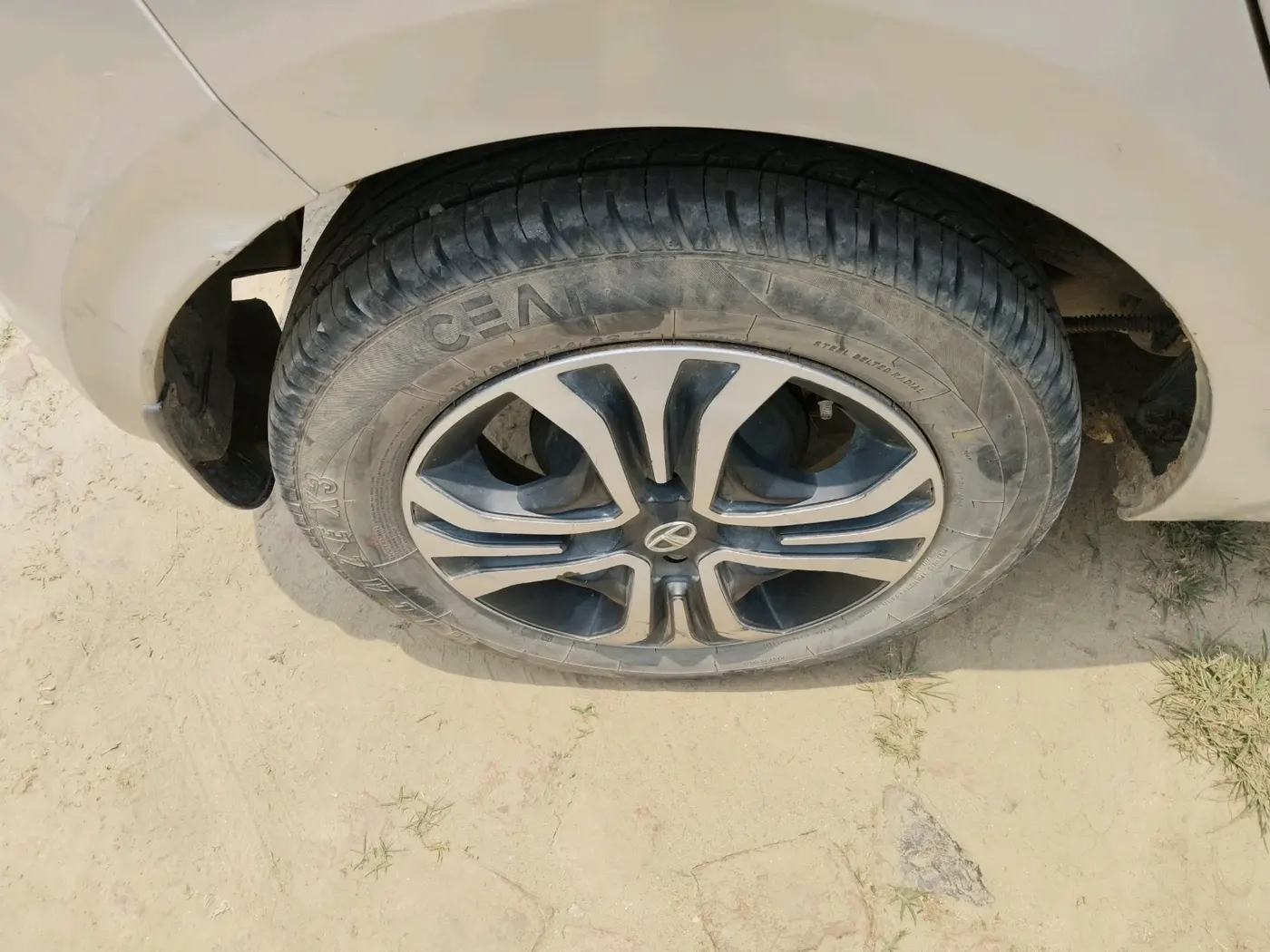 2019 Tata Tiago XZA PETROL, Petrol, Automatic, 47,934 km, tyre