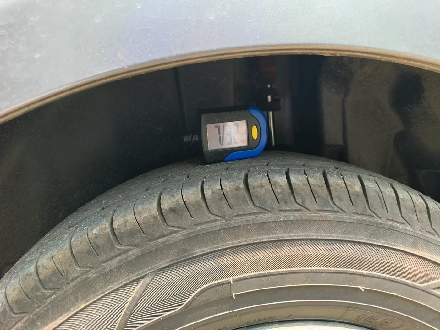 2016 Maruti Swift VXI, Petrol, Manual, 55,510 km, tyre