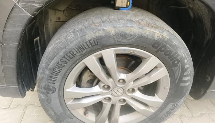 2017 Maruti Vitara Brezza ZDI PLUS, Diesel, Manual, 1,50,056 km, tyre