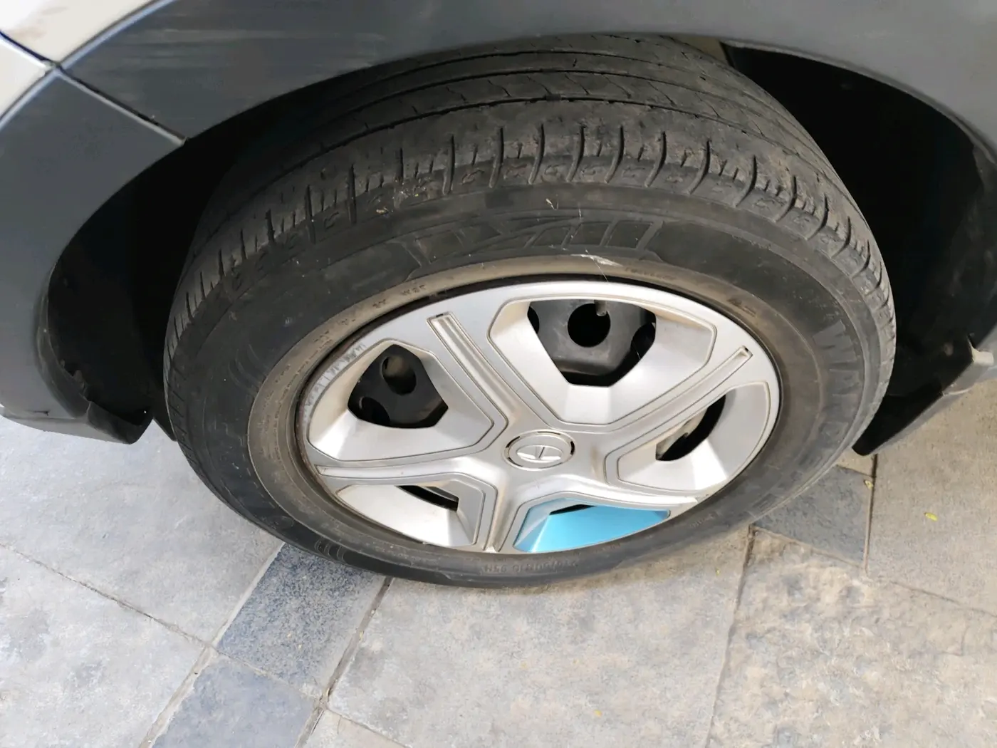2022 Tata NEXON EV XM, Electric, Automatic, 88,787 km, tyre