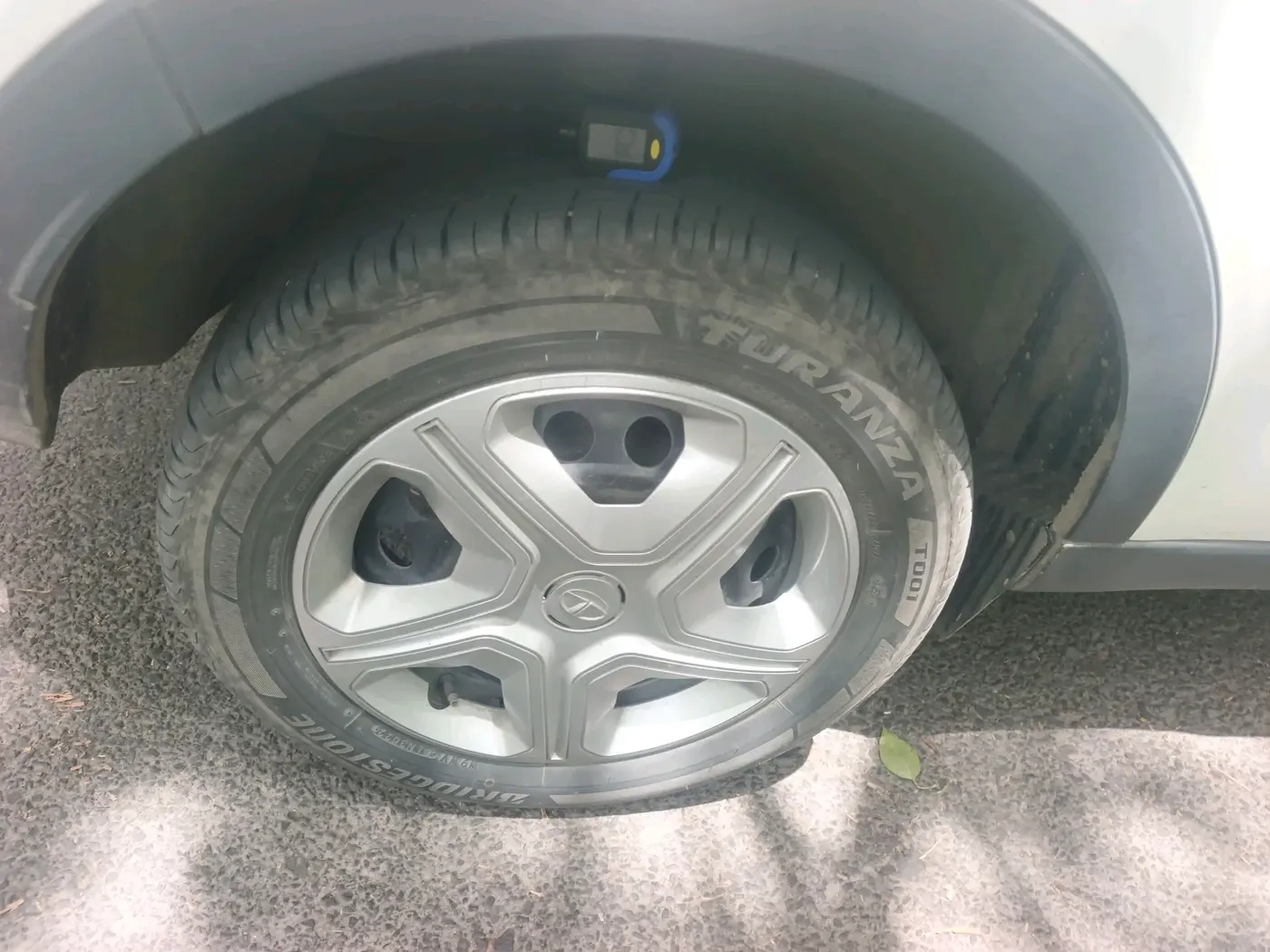 2022 Tata NEXON XM PETROL, Petrol, Manual, 38,759 km, tyre