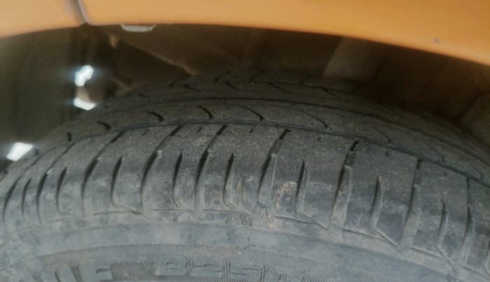 2018 Tata Tiago XZA PETROL, Petrol, Automatic, 50,091 km, tyre