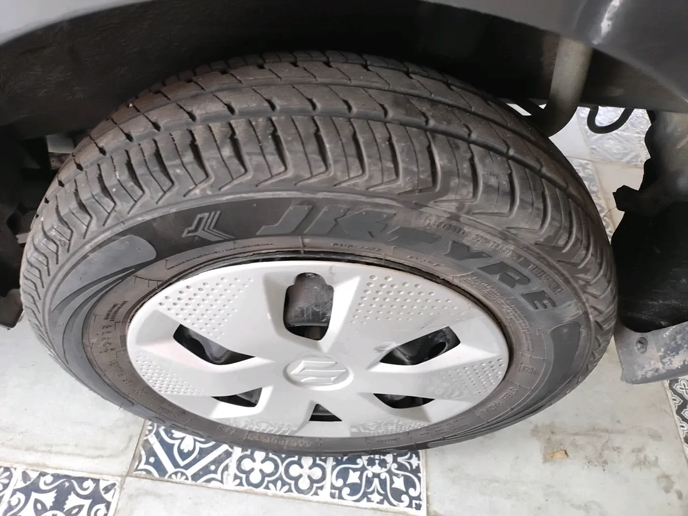 2023 Maruti Alto K10 VXI, Petrol, Manual, 14,815 km, tyre