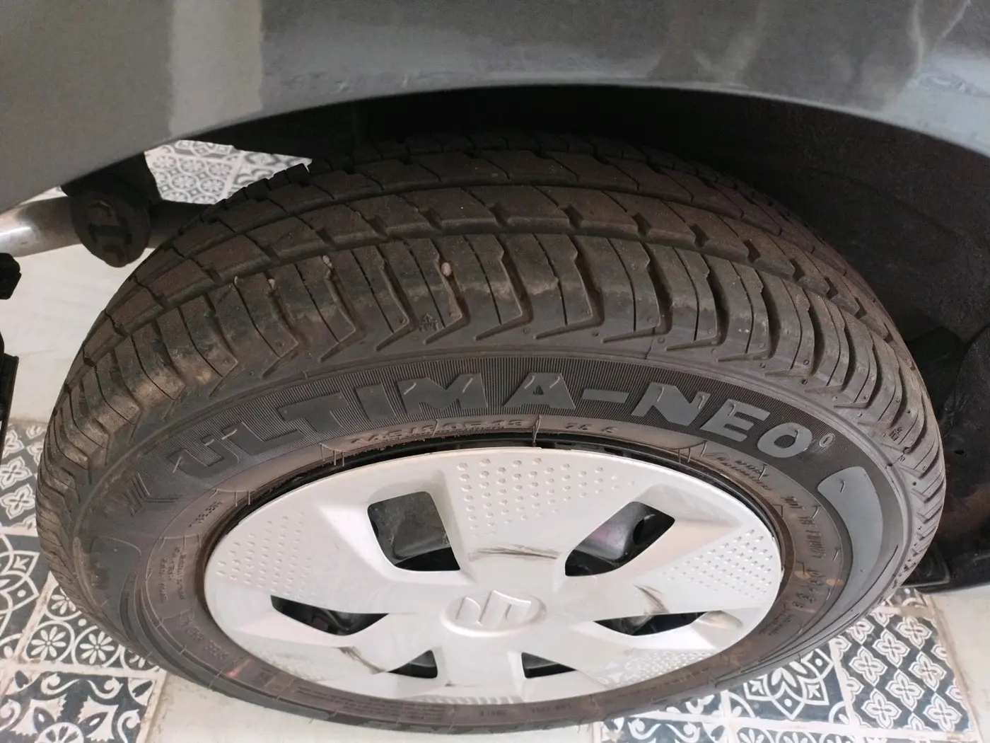 2023 Maruti Alto K10 VXI, Petrol, Manual, 14,815 km, tyre