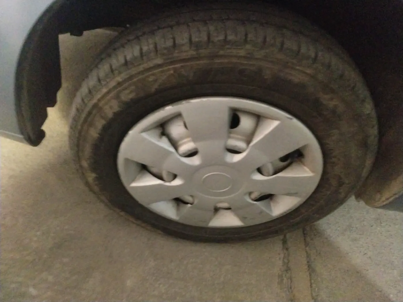 2012 Maruti Wagon R 1.0 LXI CNG, CNG, Manual, 1,10,215 km, tyre