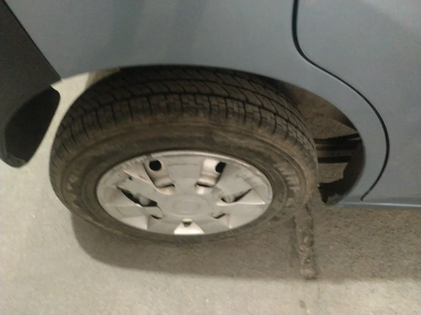 2012 Maruti Wagon R 1.0 LXI CNG, CNG, Manual, 1,10,215 km, tyre