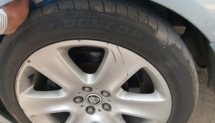 2011 Jaguar XF 5.0 PETROL, Petrol, Automatic, 61,012 km, tyre