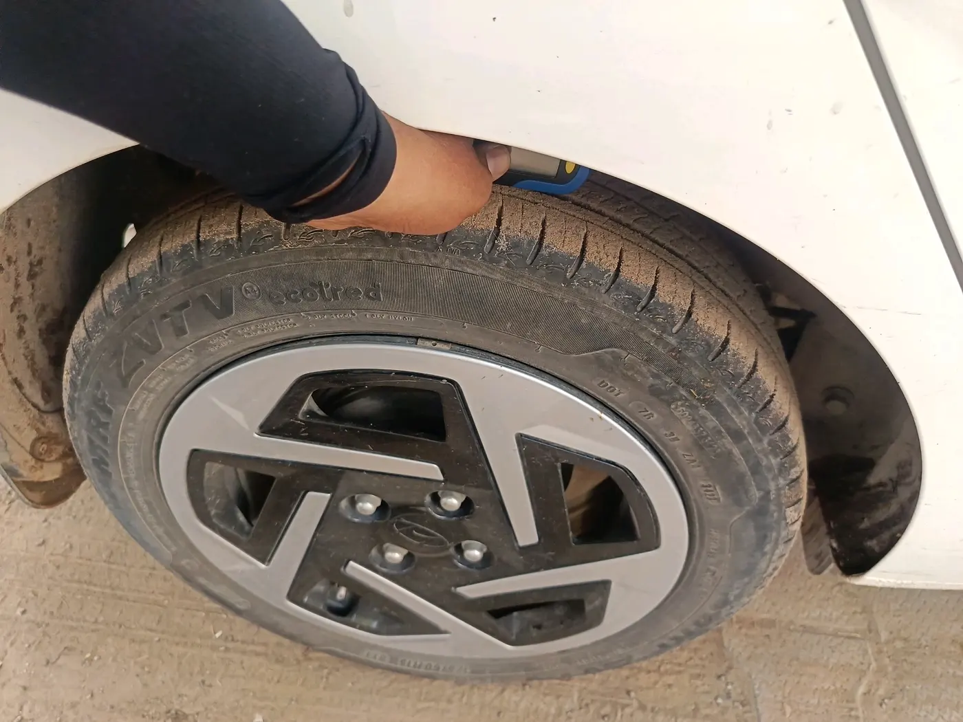 2023 Hyundai AURA S 1.2 CNG, CNG, Manual, 19,437 km, tyre