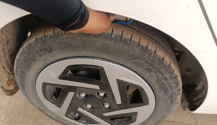 2023 Hyundai AURA S 1.2 CNG, CNG, Manual, 19,437 km, tyre