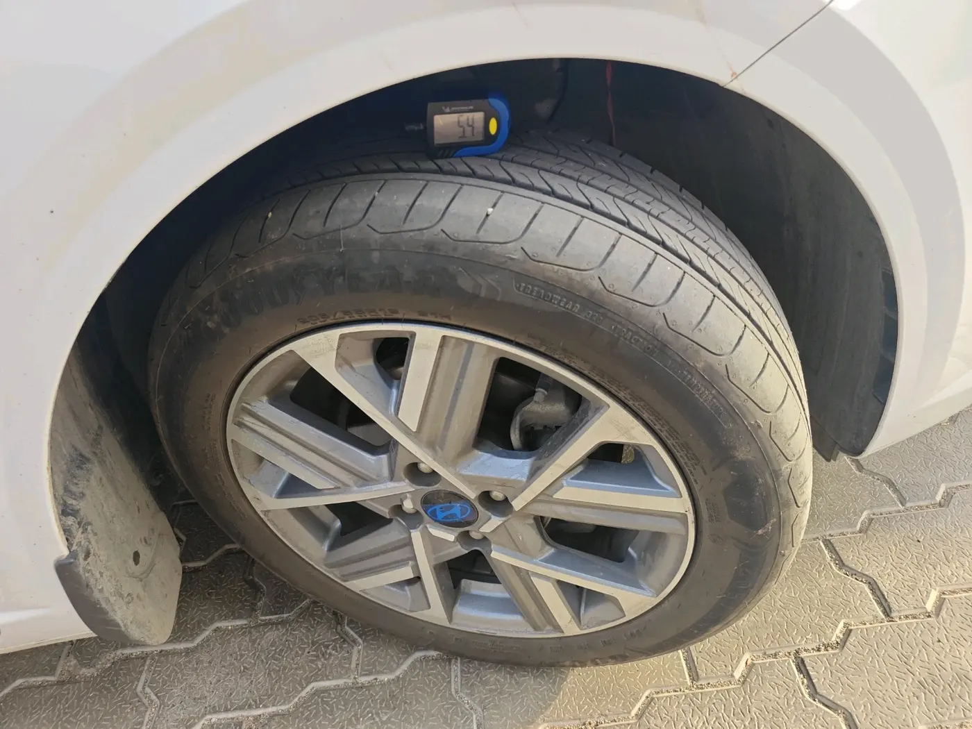 2024 Hyundai Verna SX 1.5 l MPI, Petrol, Manual, 28,454 km, tyre