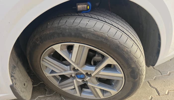 2024 Hyundai Verna SX 1.5 l MPI, Petrol, Manual, 28,454 km, tyre