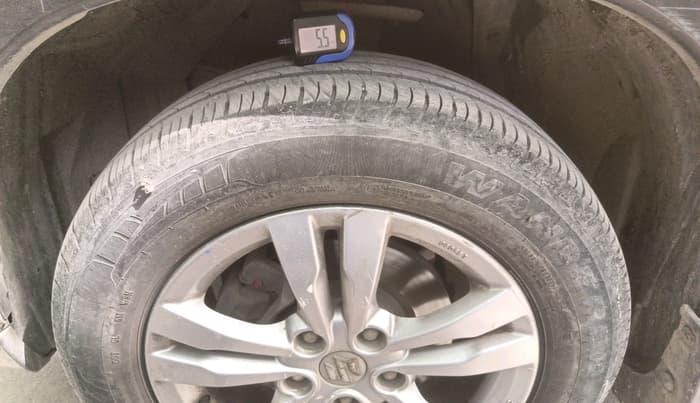 2016 Maruti Vitara Brezza ZDI, Diesel, Manual, 1,41,546 km, tyre