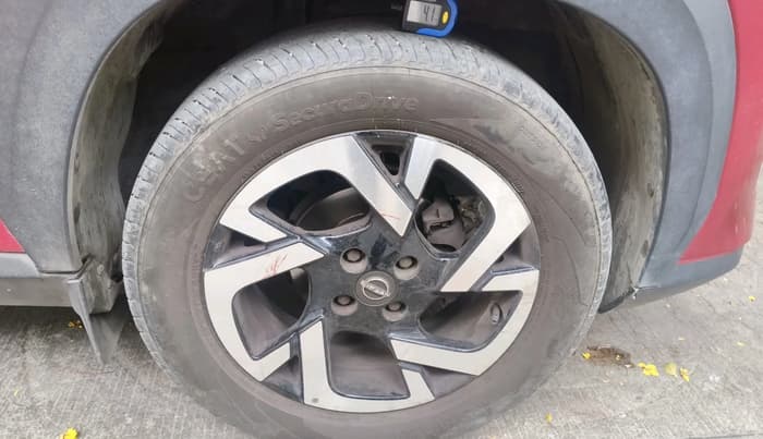2022 Nissan MAGNITE XV PREMIUM TURBO CVT DUAL TONE, Petrol, Automatic, 20,504 km, tyre