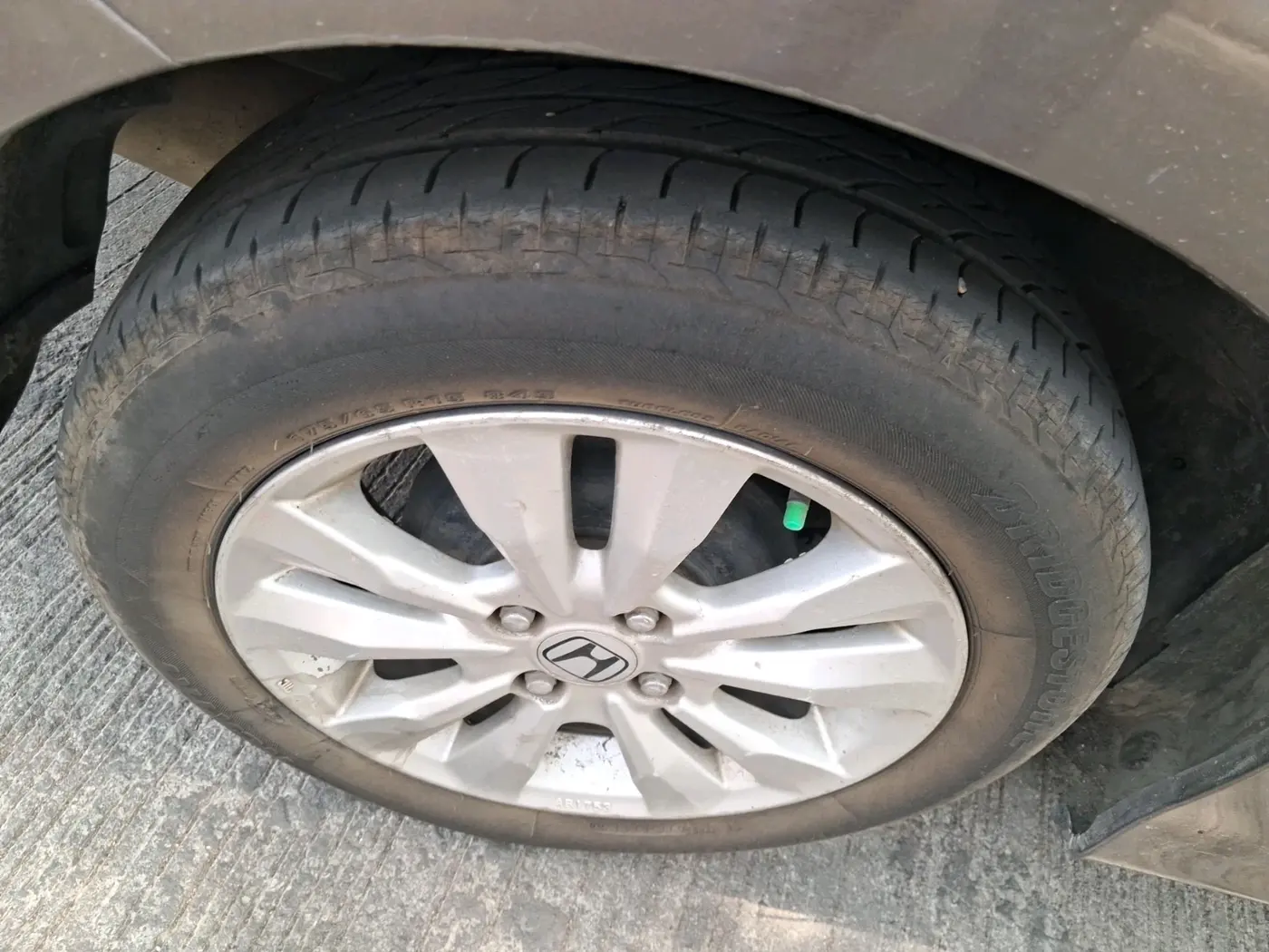 2013 Honda City 1.5L I-VTEC V MT SUNROOF, Petrol, Manual, 40,003 km, tyre