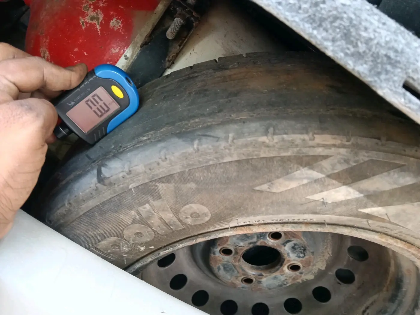 2016 Maruti Celerio VXI CNG, CNG, Manual, 1,34,327 km, tyre