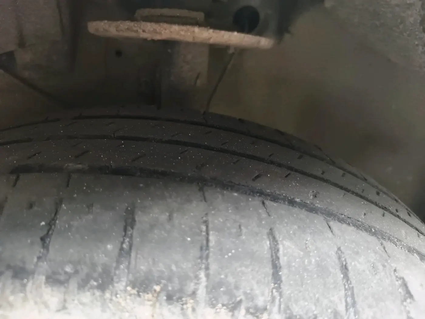 2024 Maruti Ertiga ZXi (O), Petrol, Manual, 79,250 km, tyre