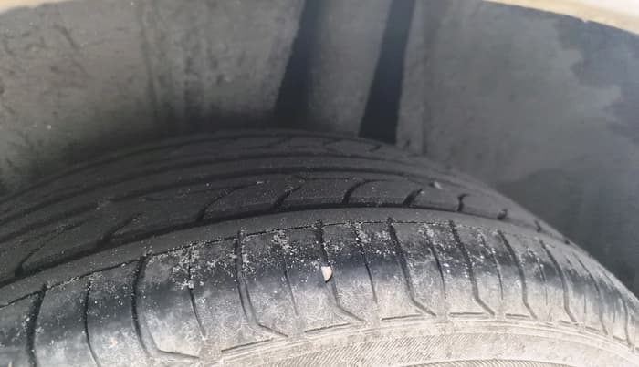 2024 Maruti Ertiga ZXi (O), Petrol, Manual, 79,250 km, tyre