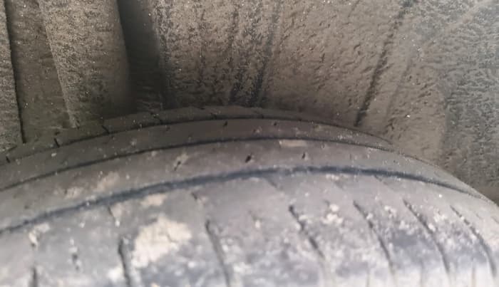 2024 Maruti Ertiga ZXi (O), Petrol, Manual, 79,250 km, tyre