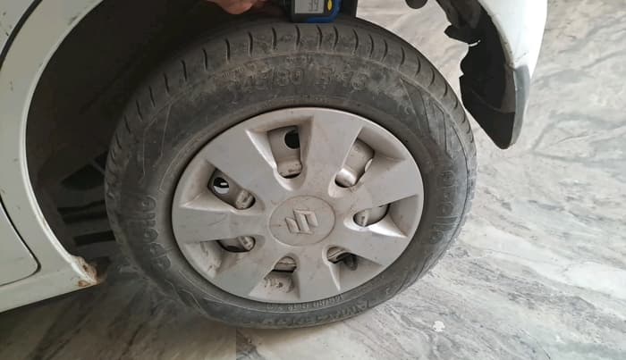 2016 Maruti Wagon R 1.0 LXI, CNG, Manual, 88,569 km, tyre