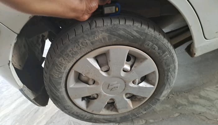 2016 Maruti Wagon R 1.0 LXI, CNG, Manual, 88,569 km, tyre