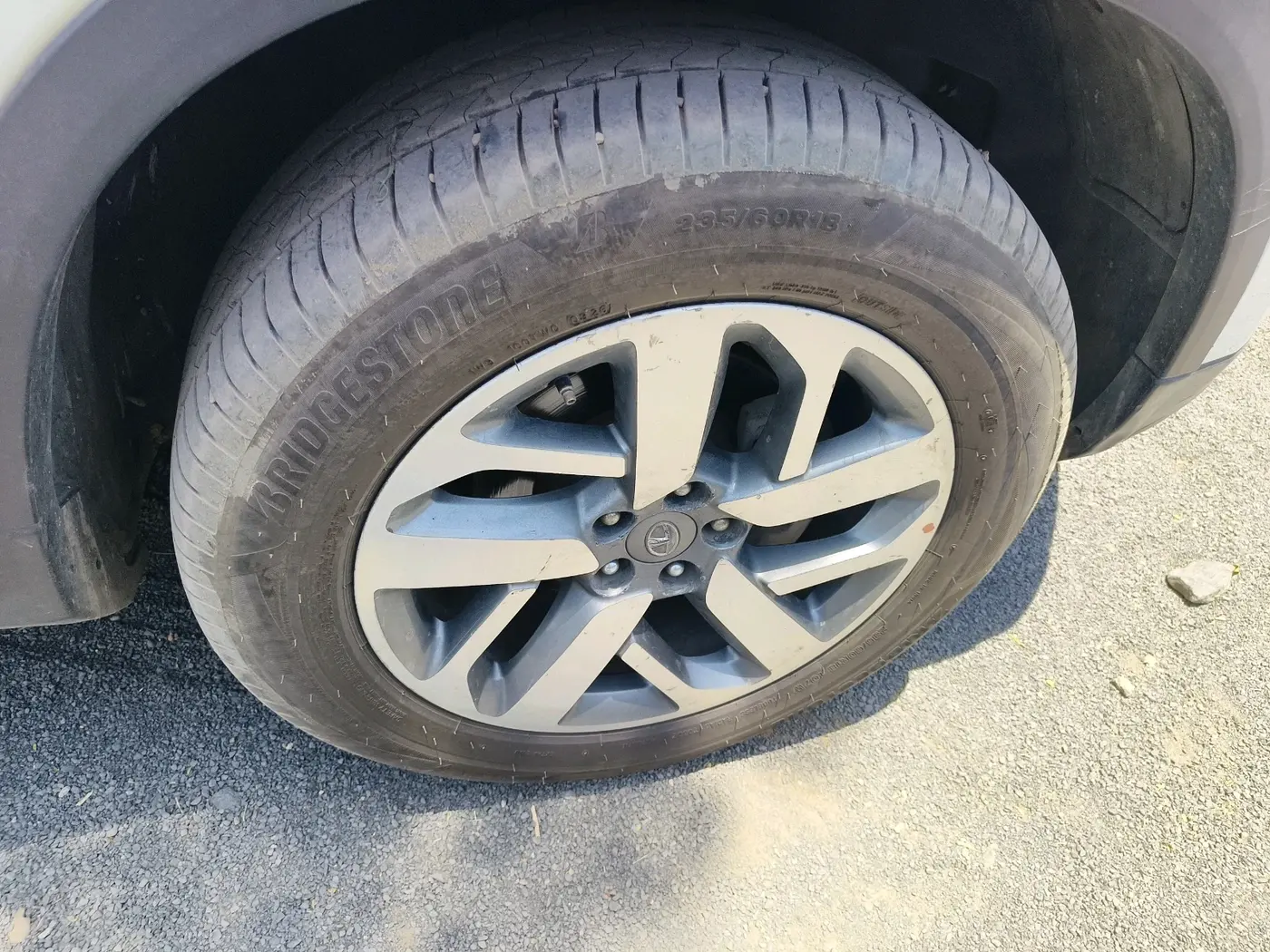 2021 Tata Safari XZA PLUS, Diesel, Automatic, 1,85,093 km, tyre