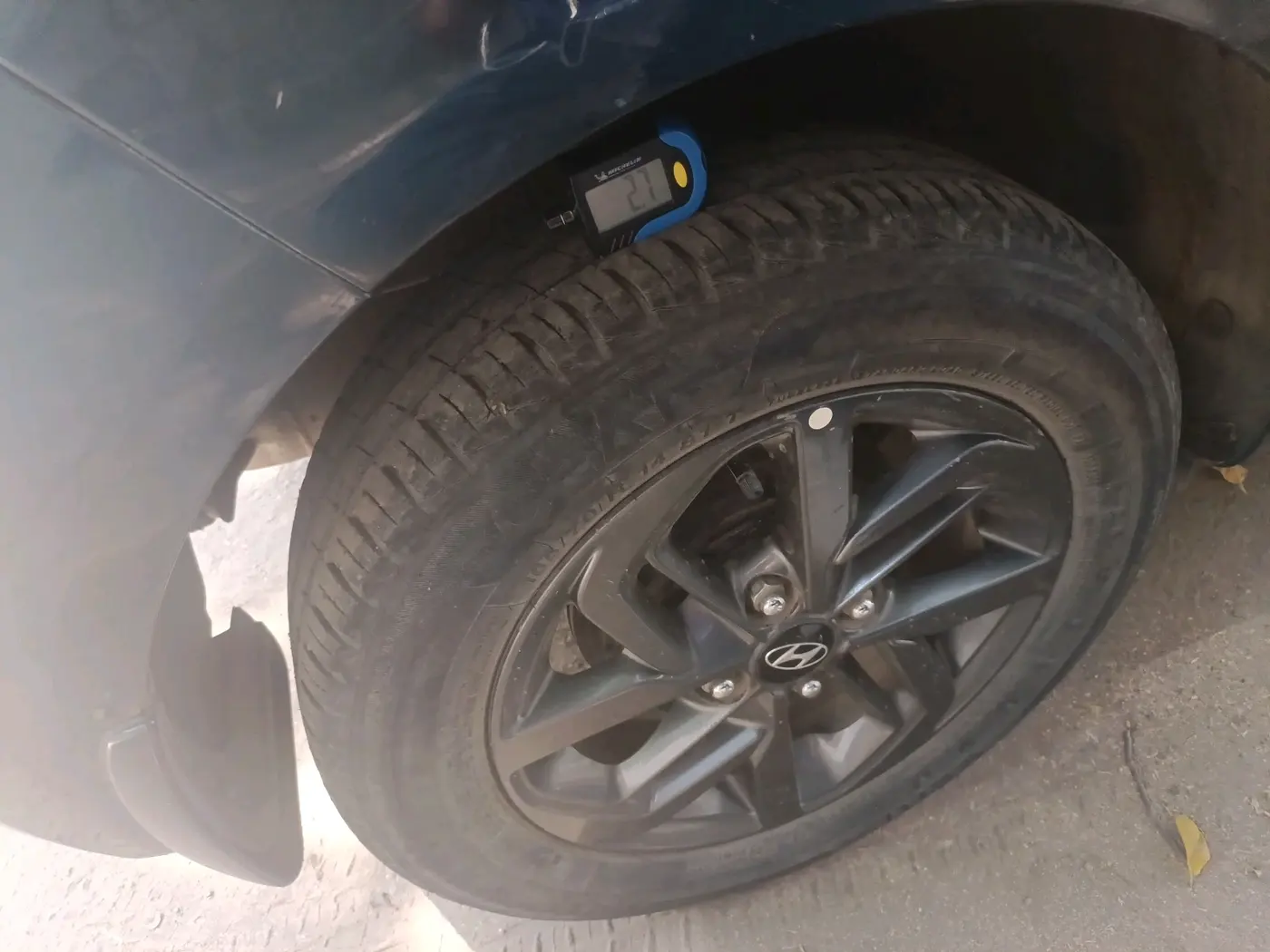 2020 Hyundai GRAND I10 NIOS SPORTZ AMT 1.2 KAPPA VTVT, Petrol, Automatic, 23,943 km, tyre