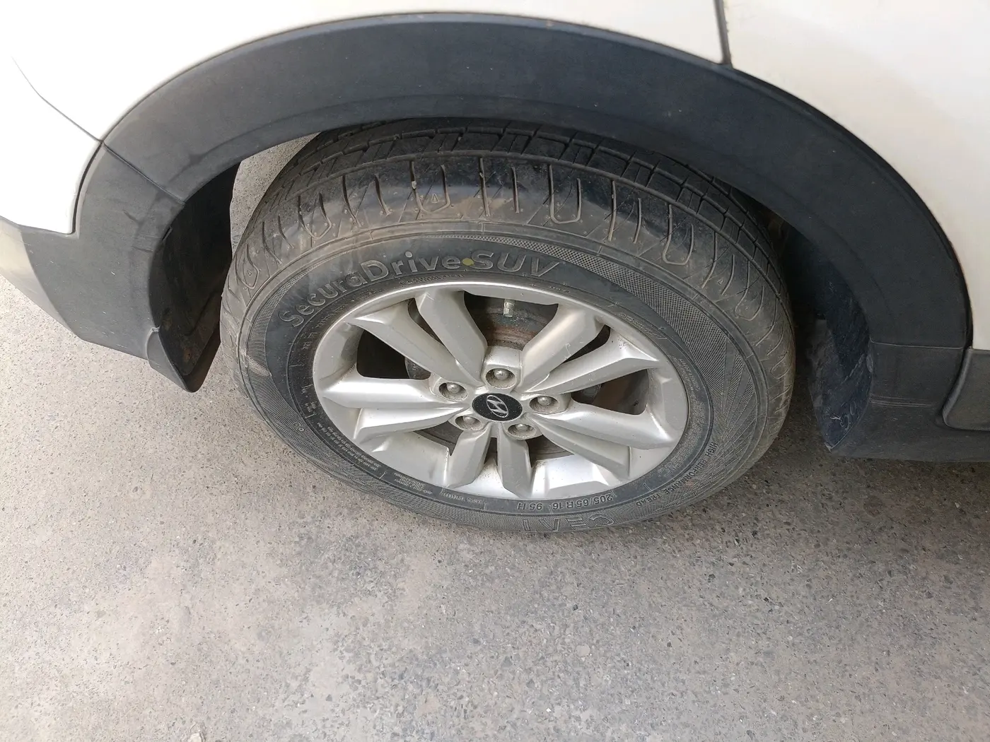 2017 Hyundai Creta E PLUS 1.6 PETROL, Petrol, Manual, 78,151 km, tyre