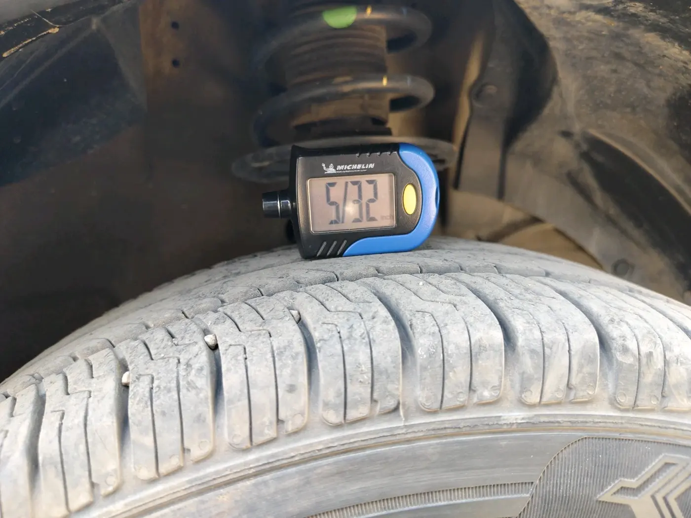 2021 Maruti Ertiga VXI CNG, CNG, Manual, 1,17,511 km, tyre