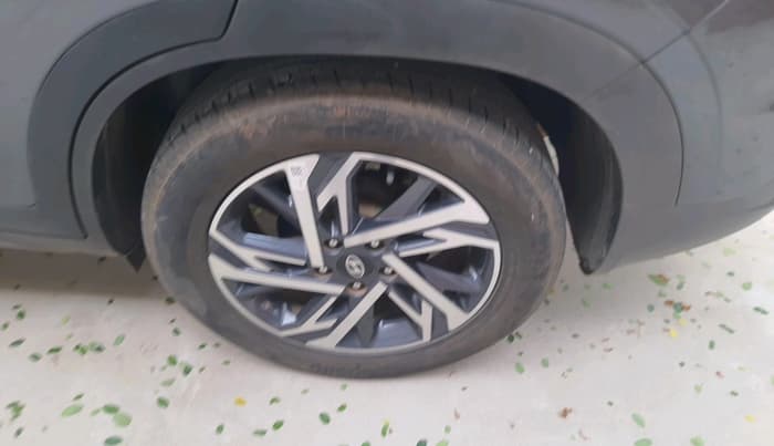 2024 Hyundai Creta SX (O) 1.5 PETROL, Petrol, Manual, 49,848 km, tyre