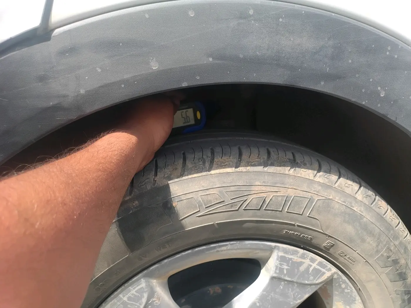 2018 Hyundai Creta E PLUS 1.6 PETROL, Petrol, Manual, 1,02,950 km, tyre