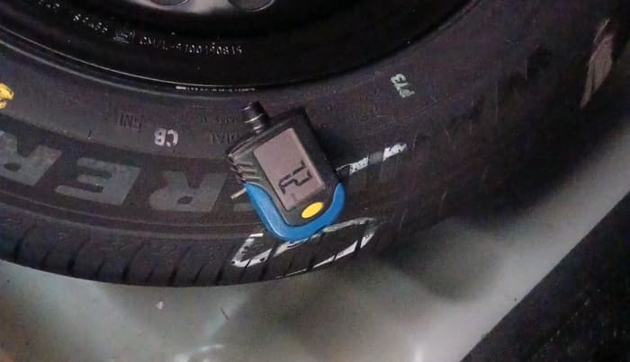 2025 Maruti BREZZA VXI, Petrol, Manual, 7,900 km, tyre
