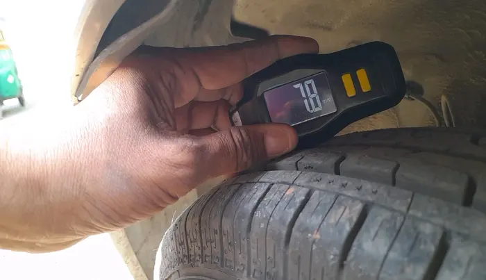 2019 Maruti Alto VXI, Petrol, Manual, 20,444 km, tyre