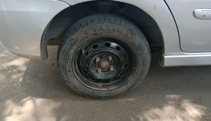 2011 Tata Indigo ECS LX CR4, Diesel, Manual, 1,17,914 km, tyre