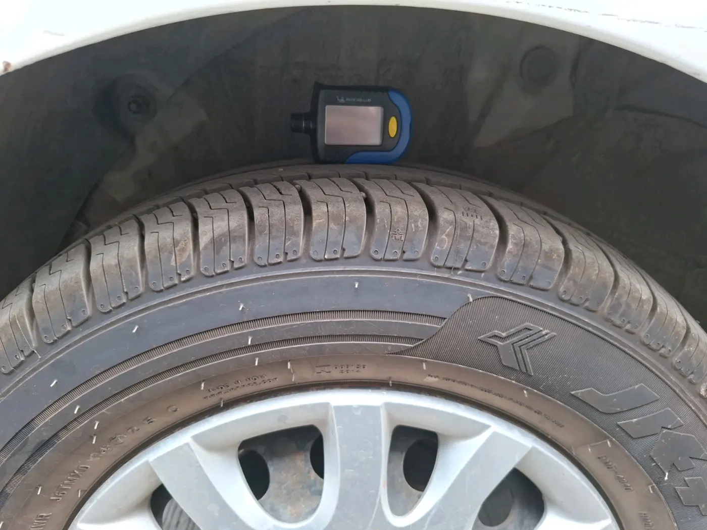 2011 Hyundai i20 MAGNA 1.2, Petrol, Manual, 88,845 km, tyre
