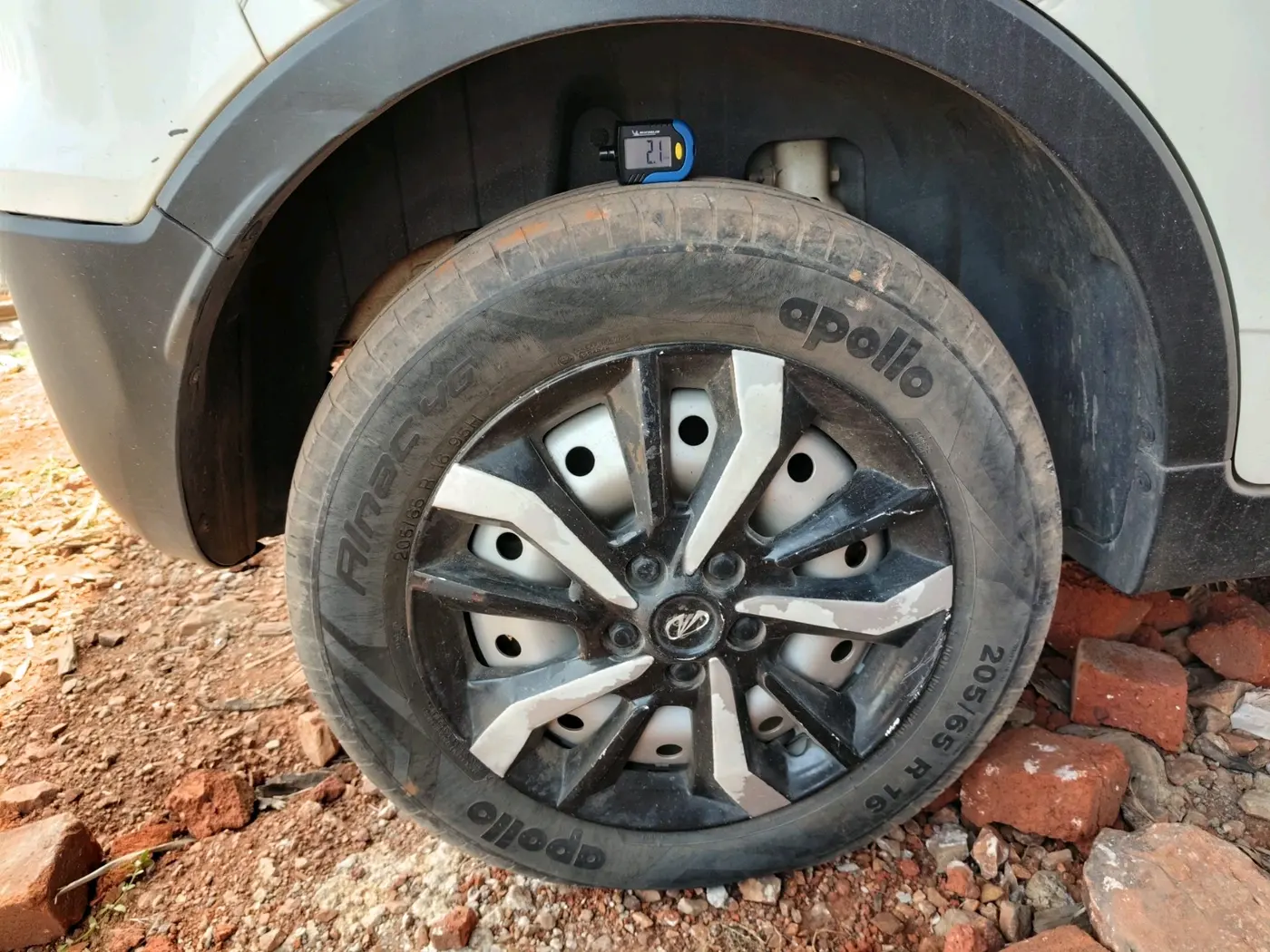 2021 Mahindra XUV300 W4 1.5 DIESEL, Diesel, Manual, 42,264 km, tyre