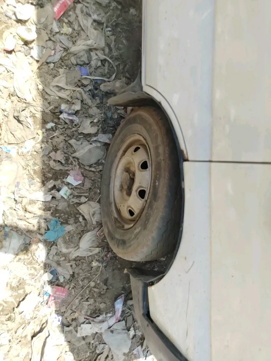 2022 Maruti Eeco 5 STR STD(O), Petrol, Manual, 1,80,190 km, tyre