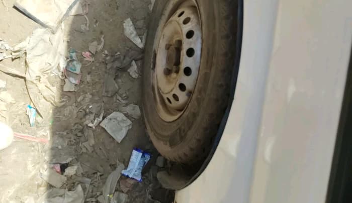2022 Maruti Eeco 5 STR STD(O), Petrol, Manual, 1,80,190 km, tyre