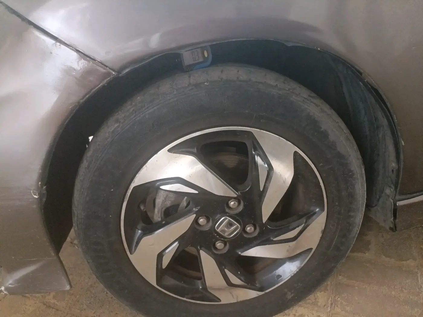 2014 Honda Mobilio 1.5L I-DTEC RS, Diesel, Manual, 1,98,532 km, tyre