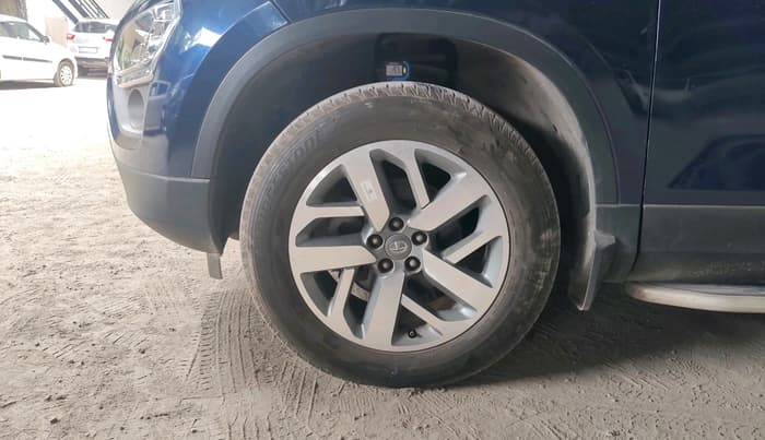 2023 Tata Safari XZ PLUS, Diesel, Manual, 20,689 km, tyre