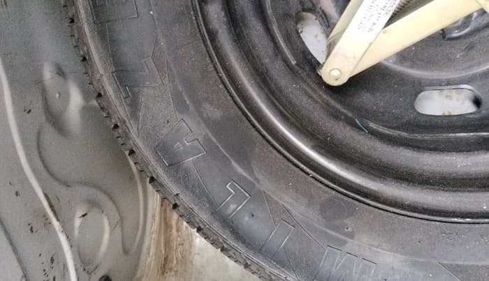 2017 Datsun Redi Go S 1.0, Petrol, Manual, 68,723 km, tyre