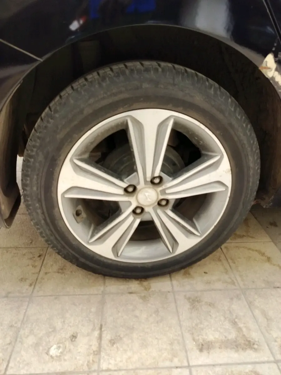 2018 Hyundai Verna 1.6 VTVT SX (O) AT, Petrol, Automatic, 24,795 km, tyre