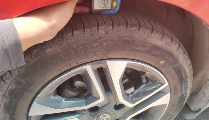 2020 Tata Tiago XZA PLUS PETROL, Petrol, Automatic, 45,413 km, tyre