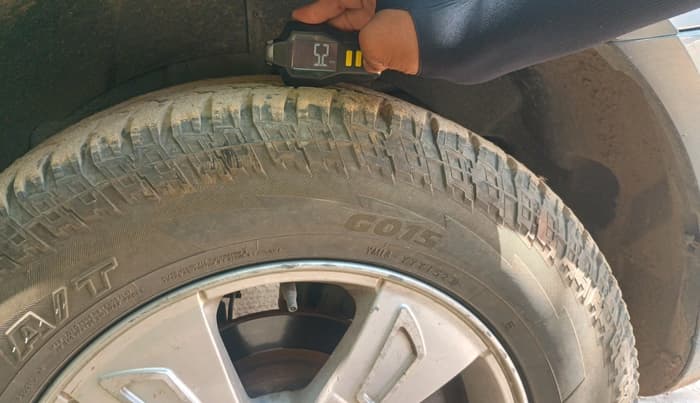 2012 Mahindra XUV500 W6, Diesel, Manual, 1,39,366 km, tyre