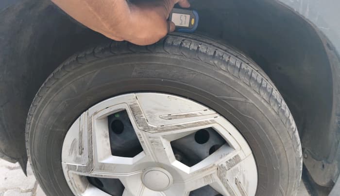 2025 Tata NEXON Pure Plus 1.2 iCNG 6MT, CNG, Manual, 38,797 km, tyre