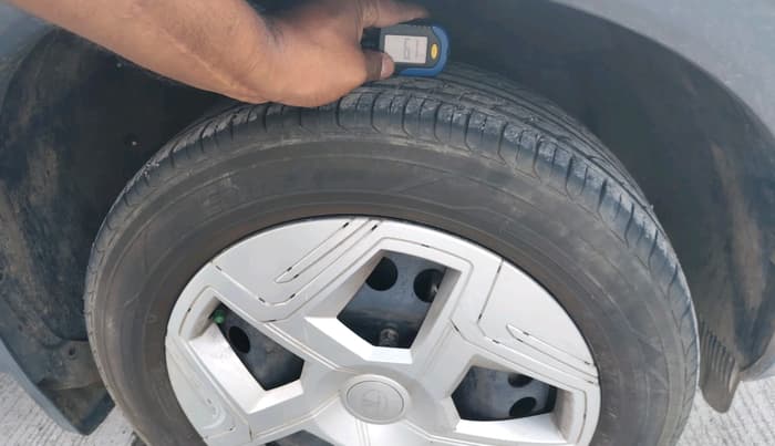 2025 Tata NEXON Pure Plus 1.2 iCNG 6MT, CNG, Manual, 38,797 km, tyre