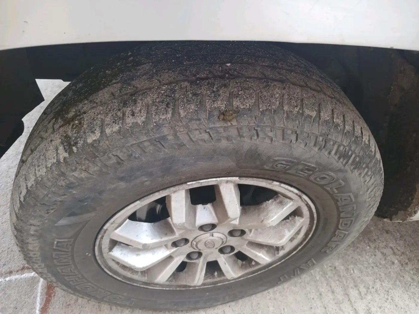 2016 Mahindra TUV300 T8, Diesel, Manual, 91,500 km, tyre