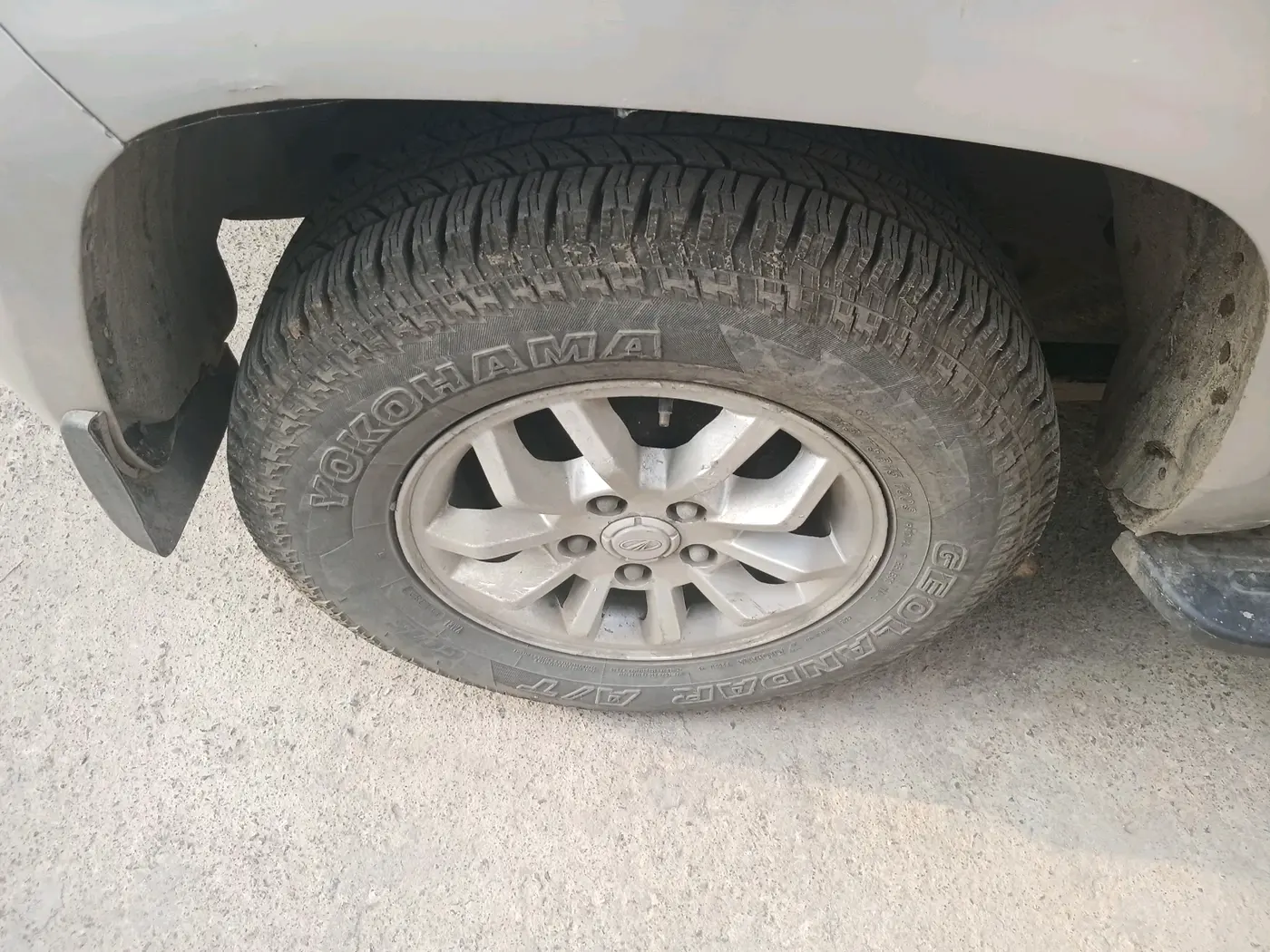 2016 Mahindra TUV300 T8, Diesel, Manual, 91,500 km, tyre