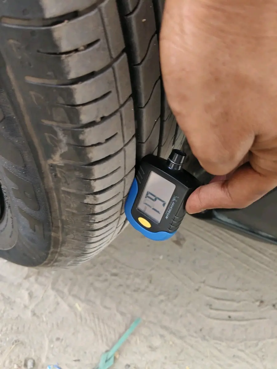 2025 Maruti BREZZA LXI, Petrol, Manual, 6,719 km, tyre
