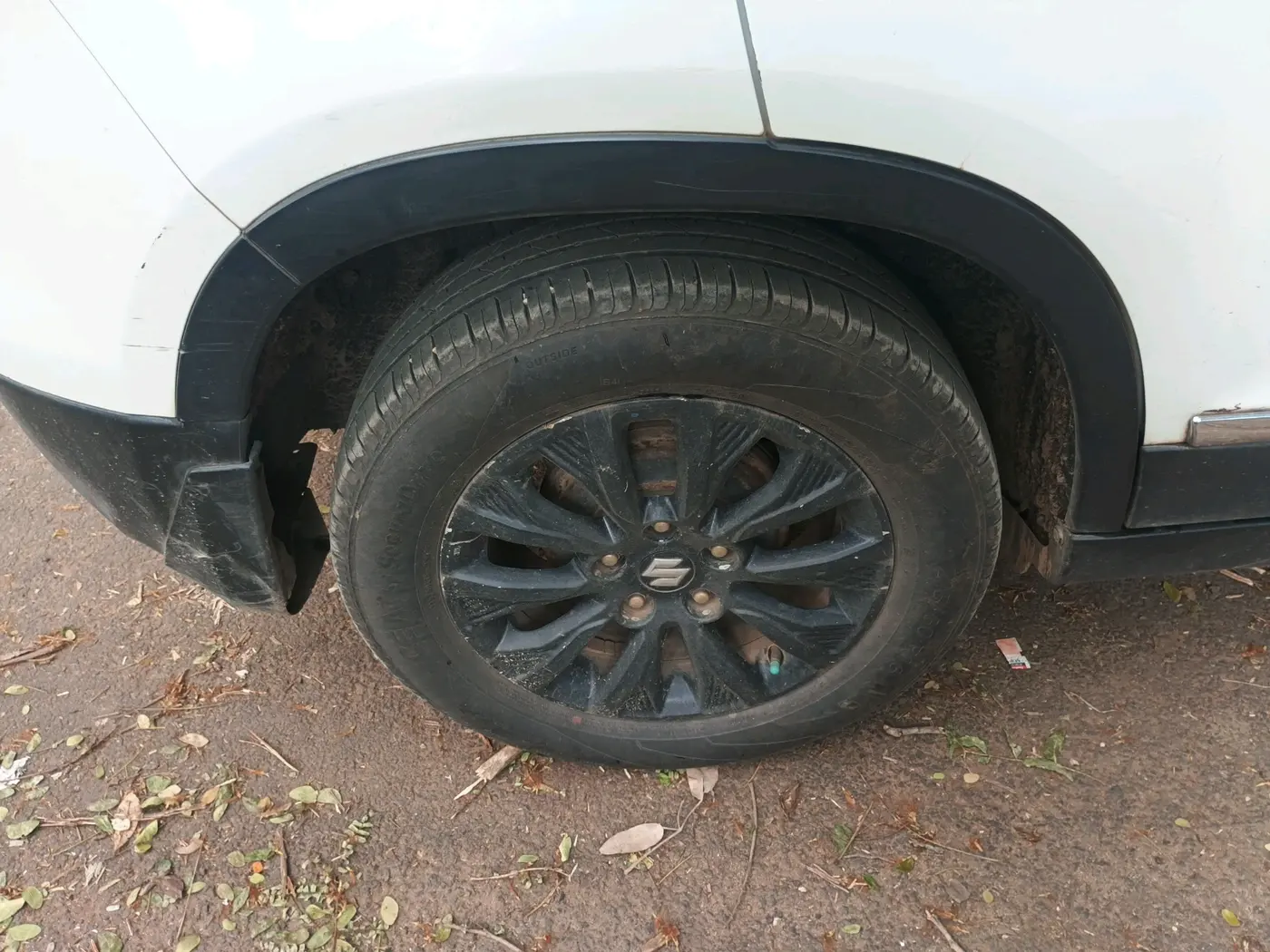 2020 Maruti Vitara Brezza ZXI, Petrol, Manual, 2,05,910 km, tyre