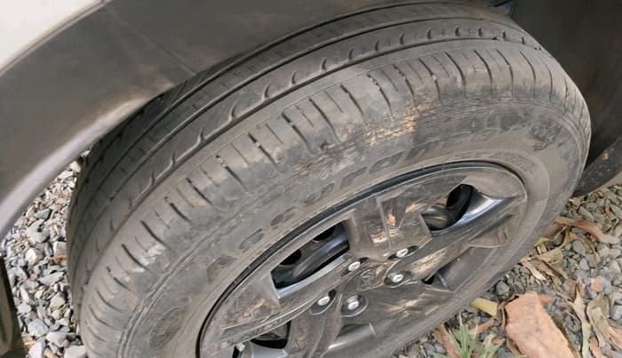 2023 Hyundai VENUE S 1.2, Petrol, Manual, 23,091 km, tyre